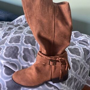Jabraylin Steve Madden boots for girls